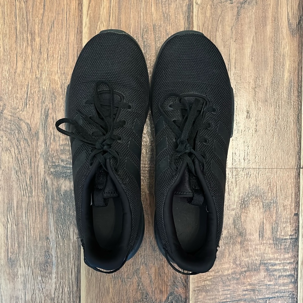 ADIDAS all black mens cloud foam, size 8 1/2